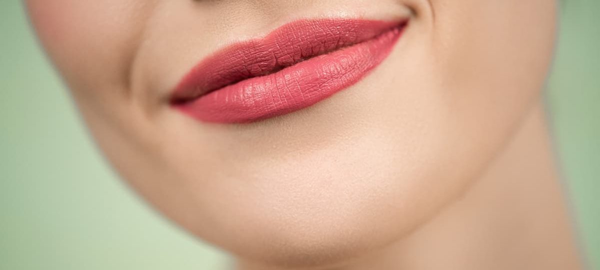 Rimodellare il mento con il filler all’acido ialuronico